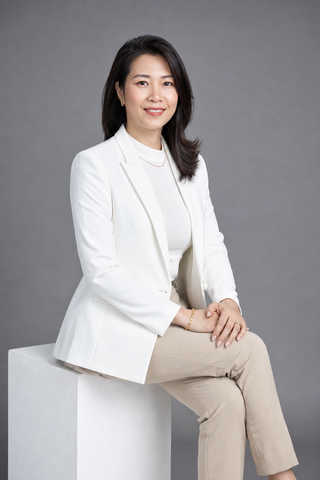 Chân dung studio doanh nhân thanh lịch