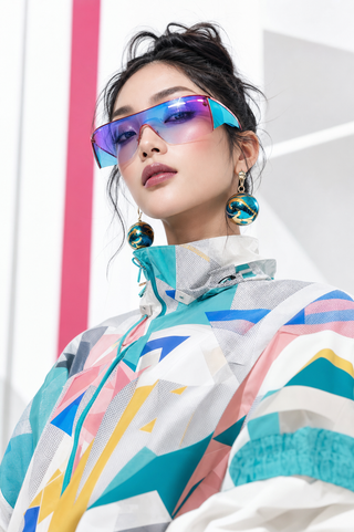 Chân dung thời trang tương lai sắc màu