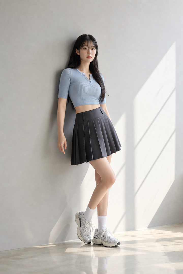 Chân dung thời trang athleisure trong studio tối giản